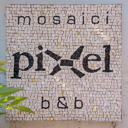 Pixel