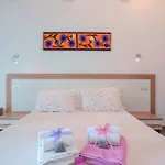 Bed and Breakfast Pixel